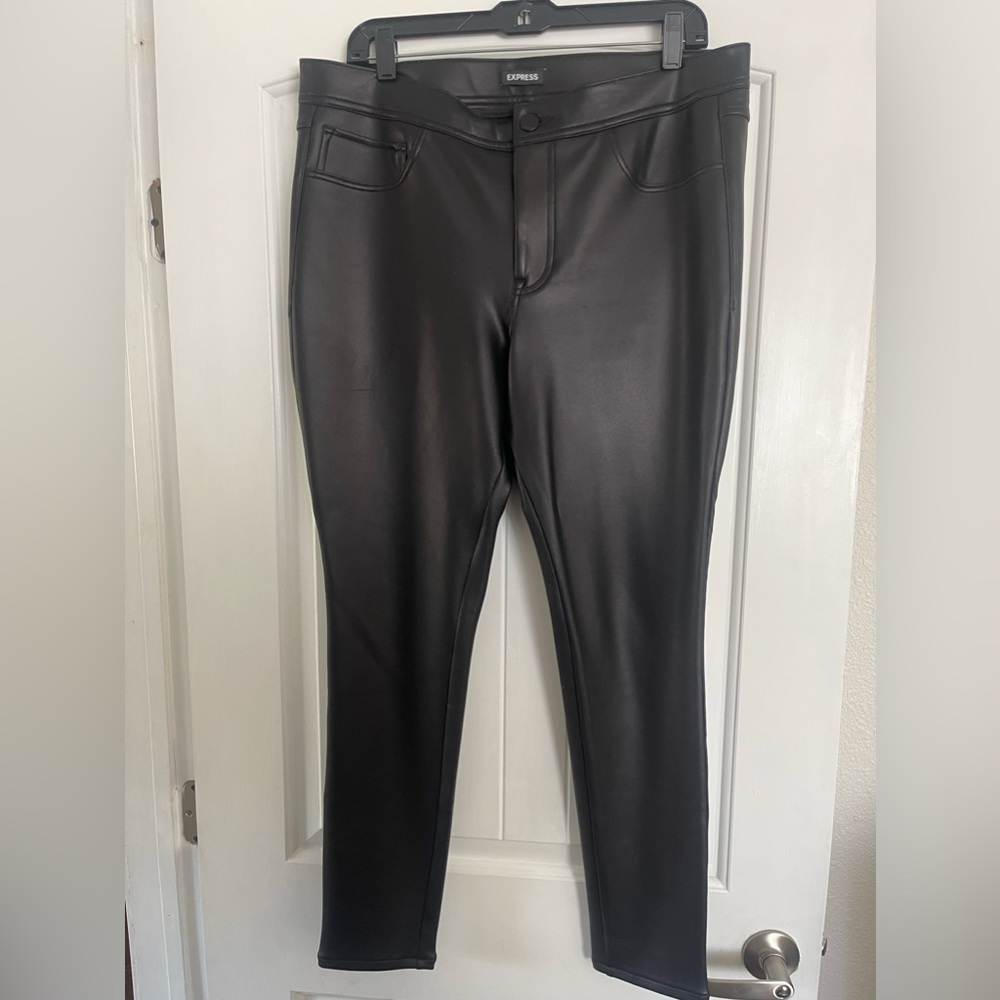 Black Express Leggings